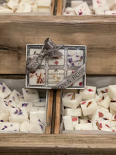 Load image into Gallery viewer, 6 Artisan Botanical Wax Melt Gift Box